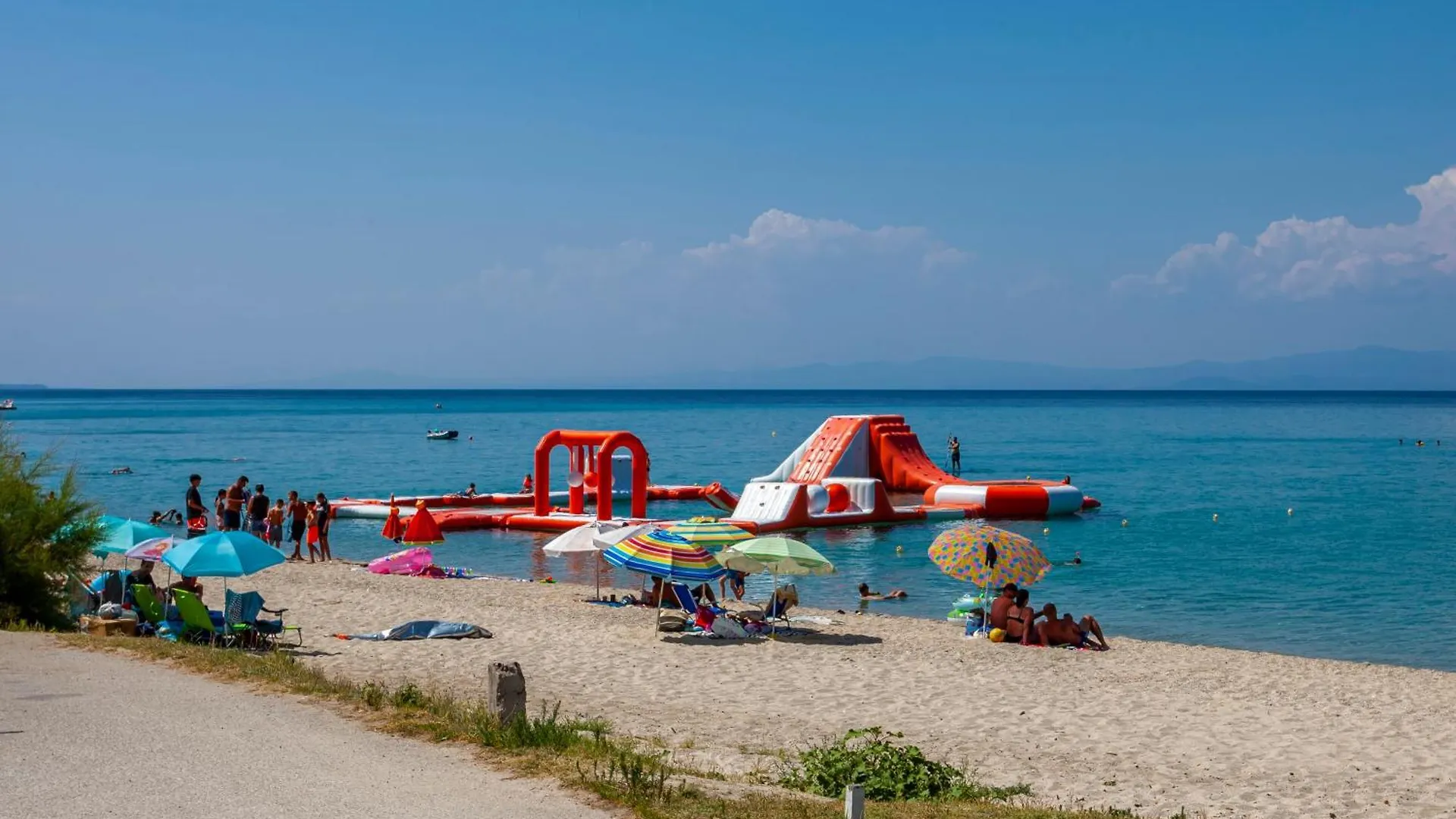 アパート ペフコホリNamaste Beach Livingアパートメント ギリシャ